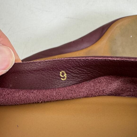 Everlane Day Glove Flat in Burgundy - Picture 8 of 9